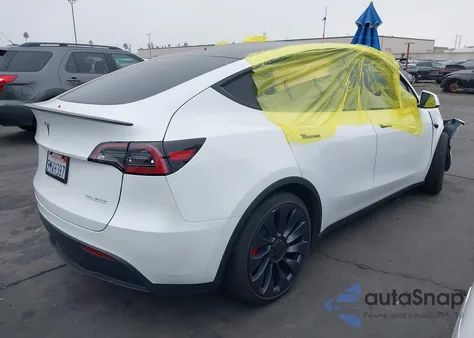 2024 Tesla Model Y Performance Dual Motor All-Wheel Drive from USA, damaged, VIN 7SAYGDEF6RF112421